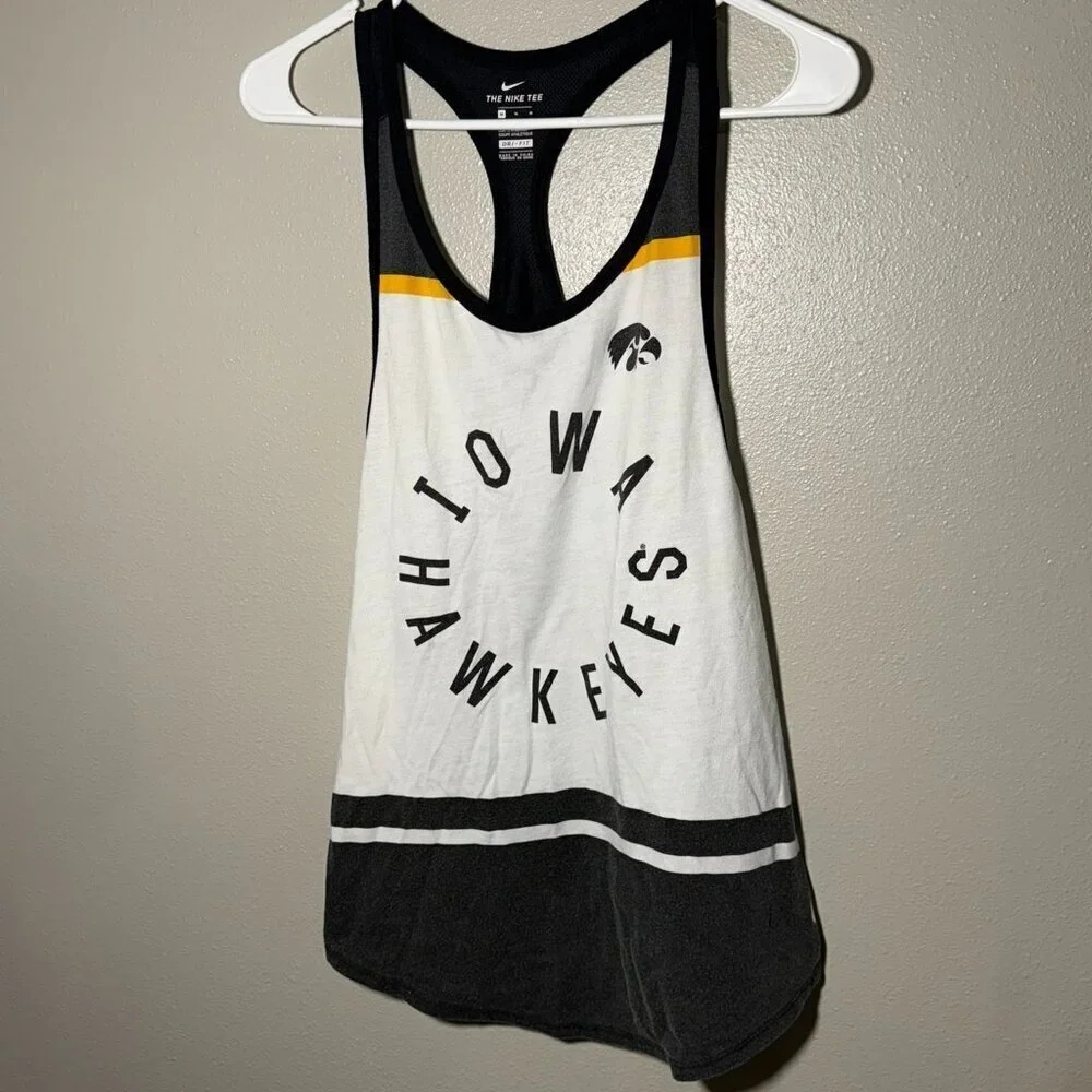 🏈Iowa Hawkeyes🏈 Nike tank top